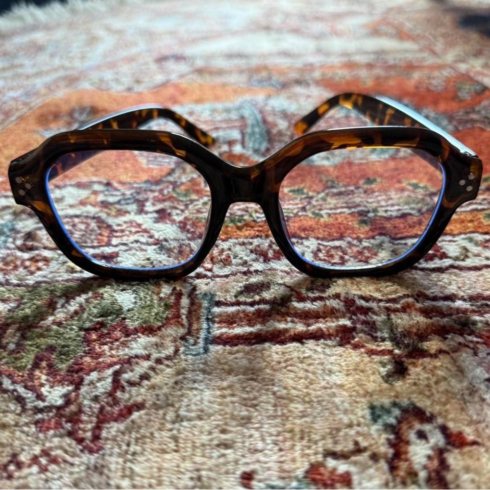 Blue light glasses tortoise shell frame